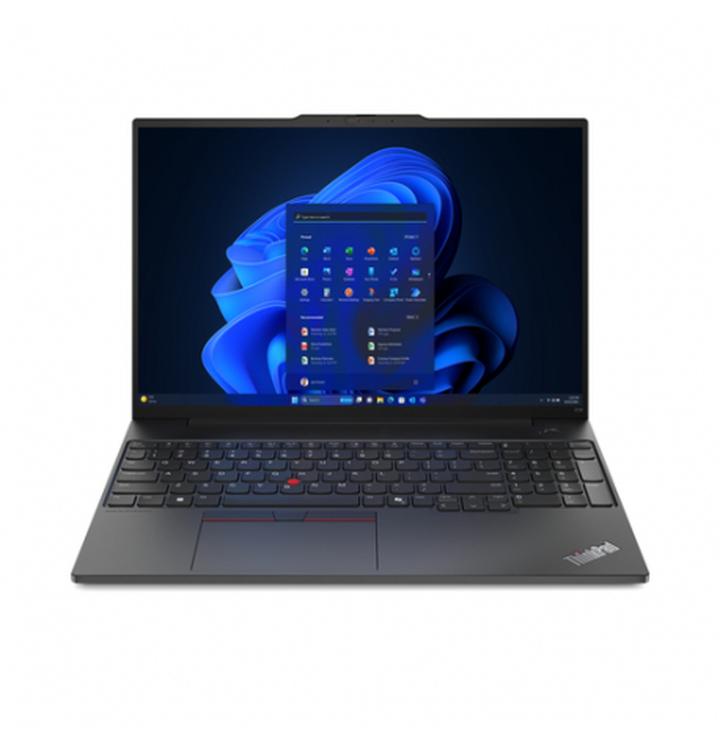 Otwieranie klapki laptopa Lenovo