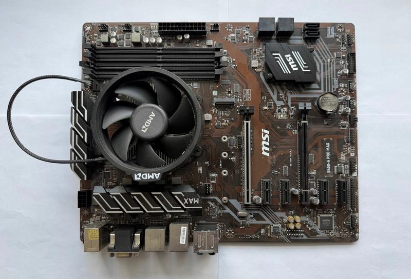 Porównanie Intel i AMD dla płyt MSI