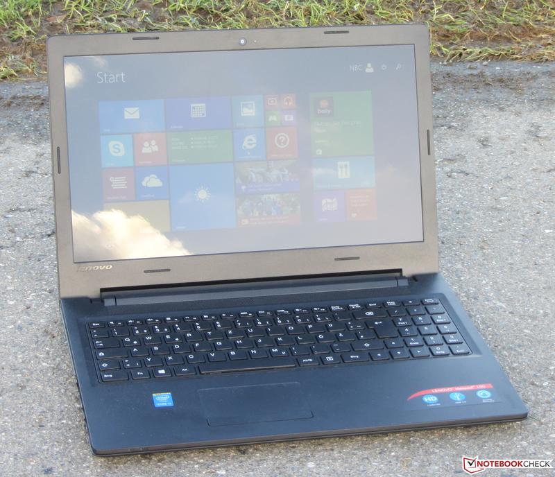 Jak wyjąć baterię w laptopie
